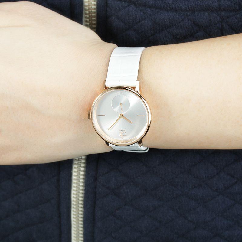 Calvin Klein K2Y236K6 Leather Women's Watch Calvin Klein K2Y236K6 Leather Women's Watch